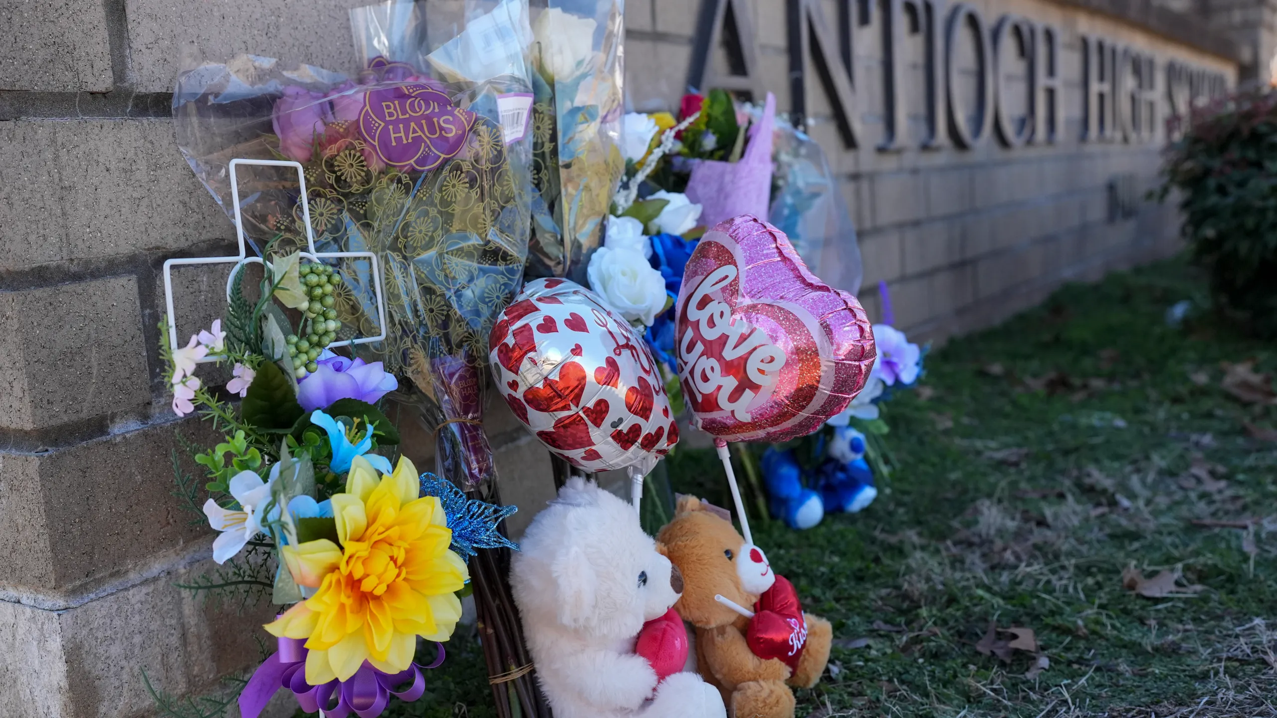 Antioch High School Shooting – Nashville, Tennessee (January 22, 2025)